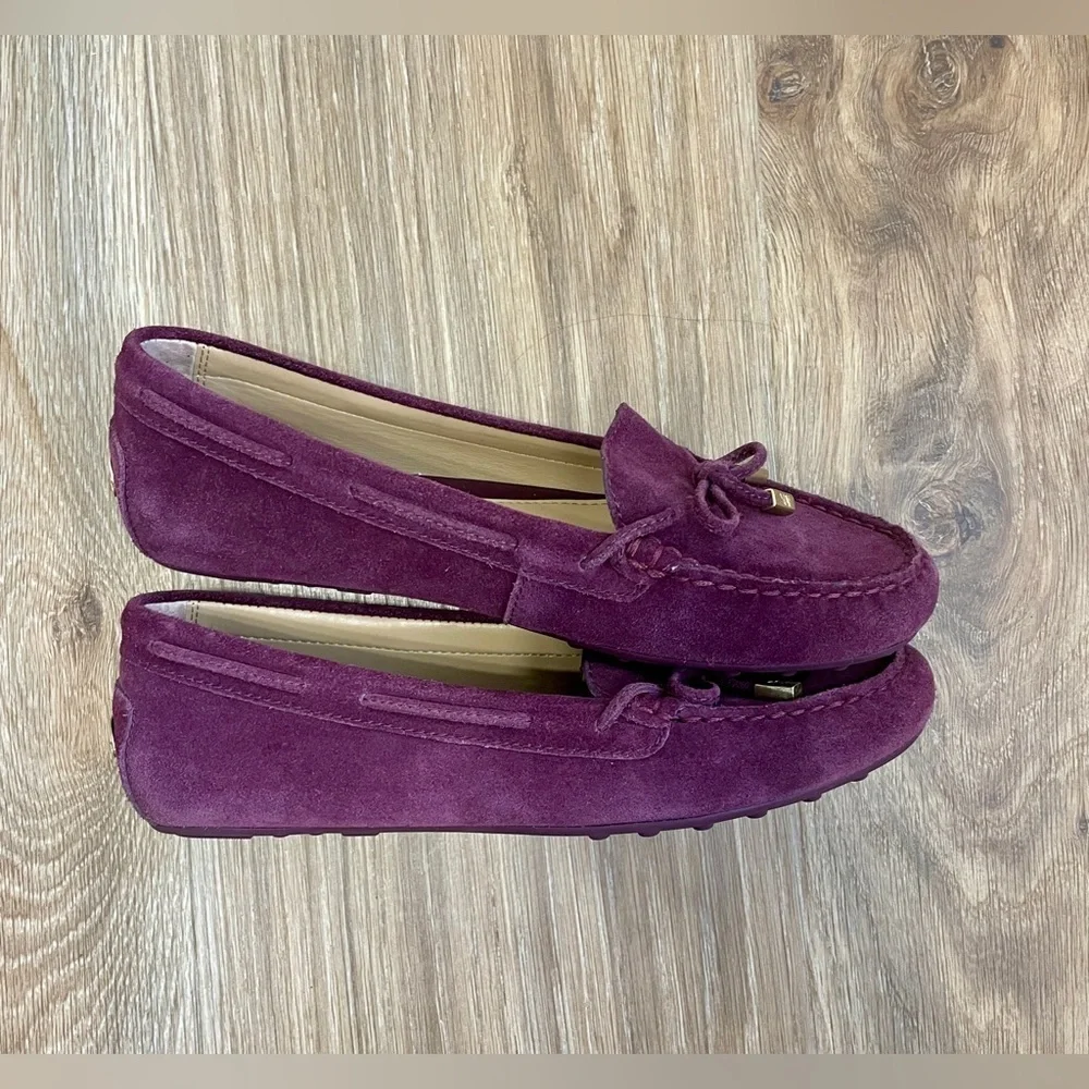 Michael Kors Daisy Purple Plum Suede Leather Moccasin Flats Shoes LNC Size 7